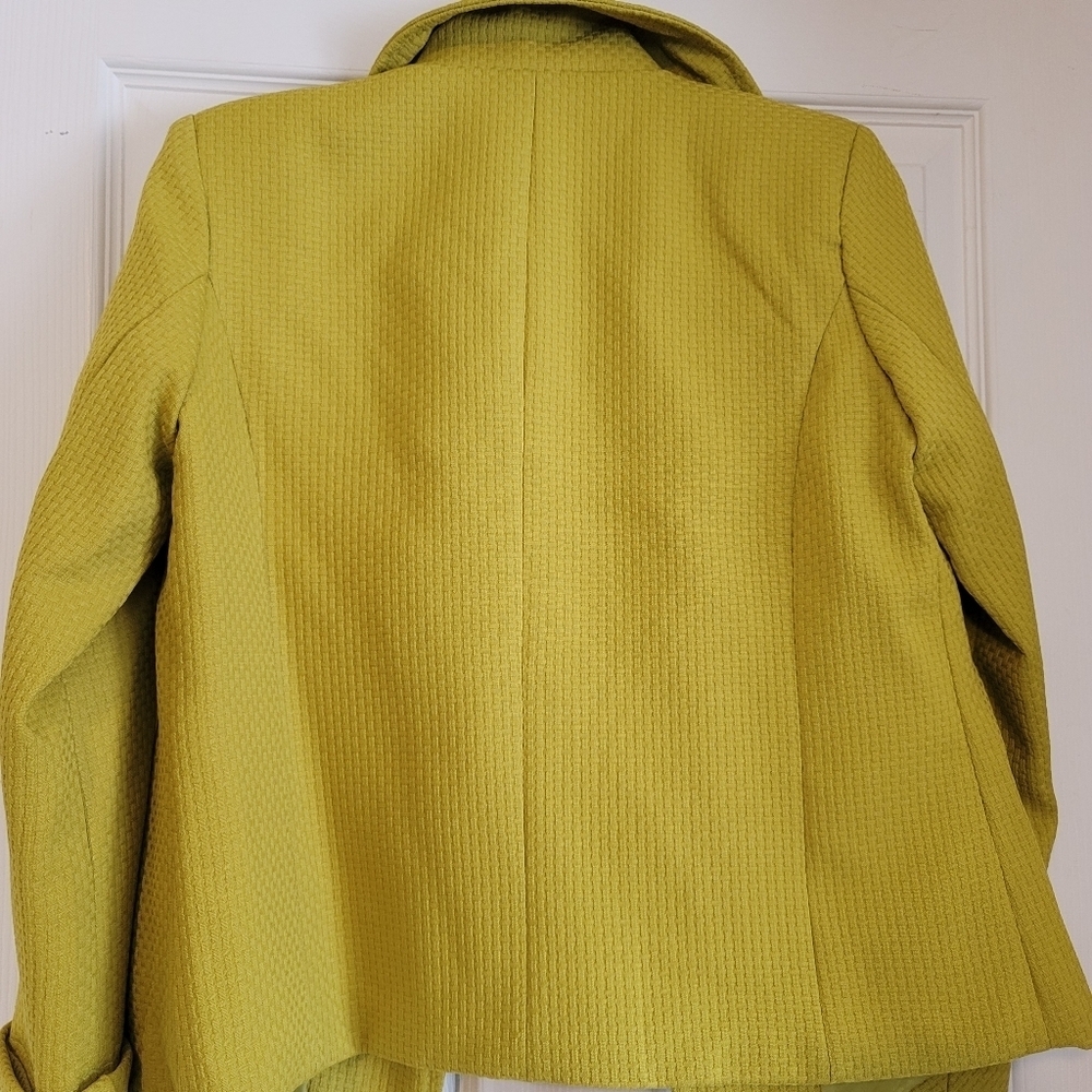 Jacket - Picture 3 of 4